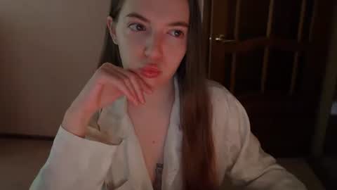 shiraha___rafieru online show from August 5, 4:43 am