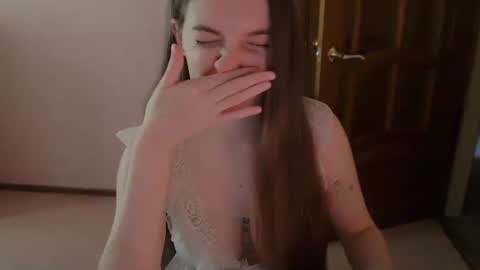 shiraha___rafieru online show from August 16, 7:34 am