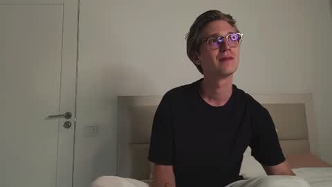 Matthew online show from June 30, 8:43 pm