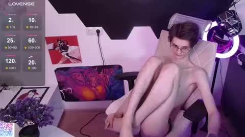 shiromy_ online show from July 28, 10:38 pm