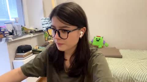 Marie online show from July 31, 2:12 pm
