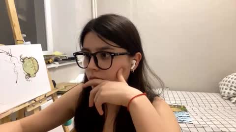 Marie online show from August 4, 8:39 pm