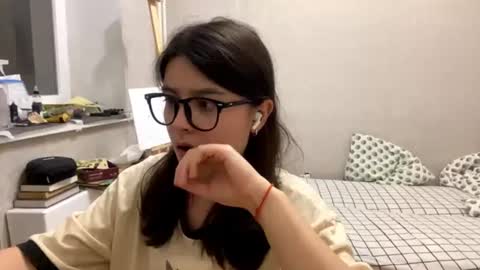 Marie online show from August 6, 6:29 pm