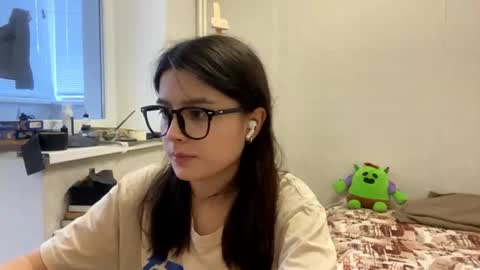 Marie online show from August 14, 2:21 pm