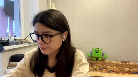 Marie online show from August 15, 1:37 pm