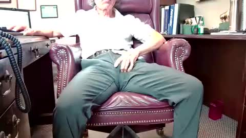 nikolas send dm for an appointment online show from August 3, 4:25 pm