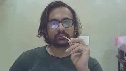 shubhamkhandelwal123 online show from May 14, 3:55 pm