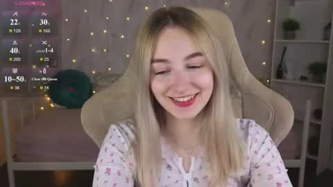 Polly online show from August 15, 1:20 am