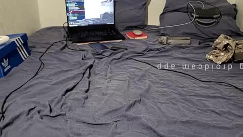 your shy boy online show from May 1, 6:01 pm