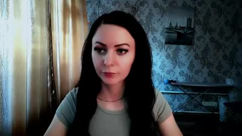 shy_cat_candy online show from August 18, 1:17 pm