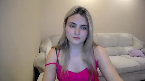 shy_sabrina_ online show from August 5, 5:00 pm