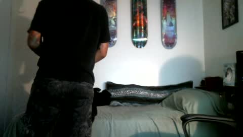 shyboyhugecum2020 online show from August 13, 3:42 am