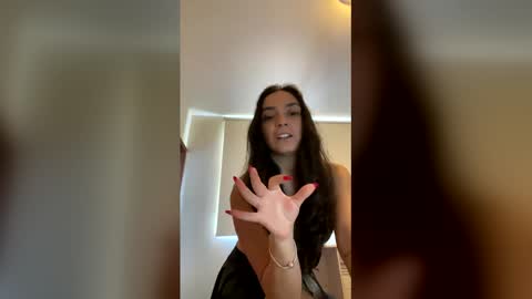 shylatinalove online show from May 29, 1:46 pm
