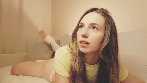Mary online show from June 19, 8:20 pm