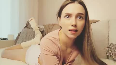 Mary online show from July 21, 1:53 am