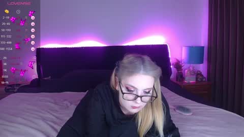 shysweetrish online show from August 6, 6:23 am