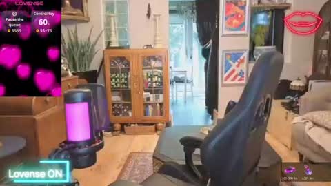 shytrans_uk online show from July 21, 11:45 am
