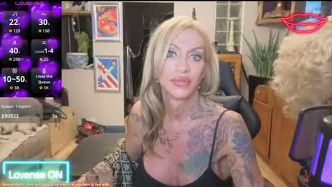 shytrans_uk online show from August 5, 8:40 pm