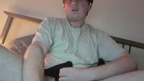 shyyguyy1455 online show from June 1, 11:35 am