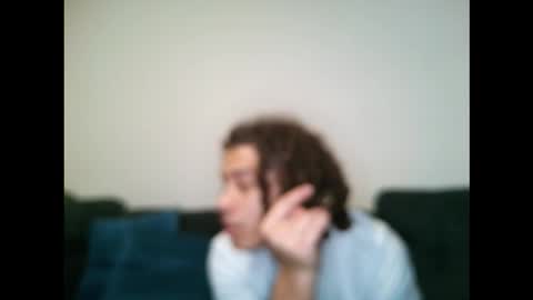 siciliocre online show from March 17, 4:28 am