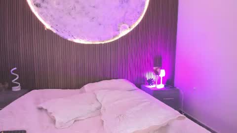 sidney_brownn online show from August 2, 6:20 am