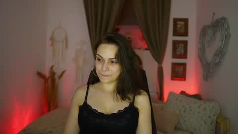 Sidney Sweety online show from August 4, 8:28 pm