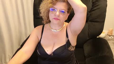 sidnney online show from August 12, 7:00 am