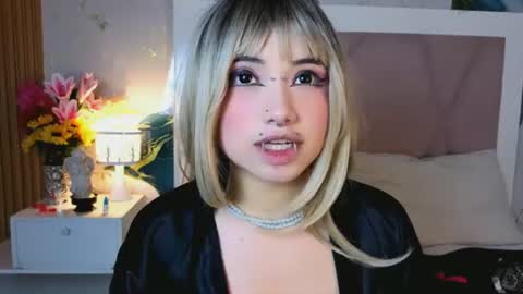 Sienna Desieree online show from August 8, 1:49 am