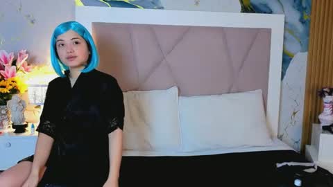 Sienna Desieree online show from August 8, 11:21 am