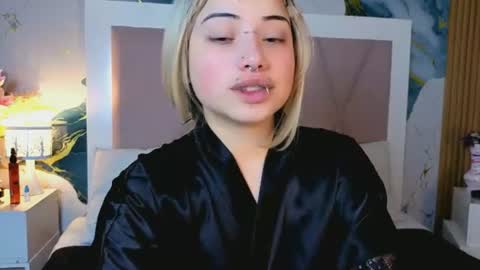 Sienna Desieree online show from August 9, 12:17 pm