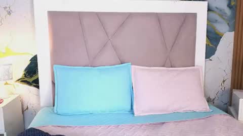 Sienna Desieree online show from August 15, 3:49 pm