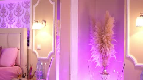 Sienna Chantal online show from September 9, 5:54 pm