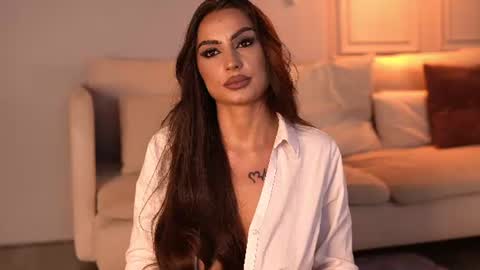 Sienna online show from August 16, 6:28 am