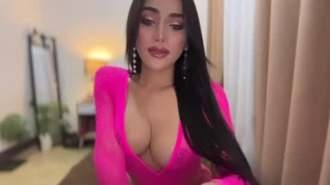 MISS YSABELLE online show from July 14, 10:18 am