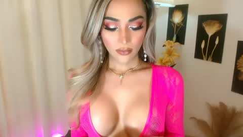MISS YSABELLE online show from July 22, 5:21 am