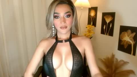 MISS YSABELLE online show from July 28, 12:33 pm