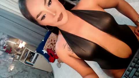 Sierrafina online show from August 1, 7:20 pm