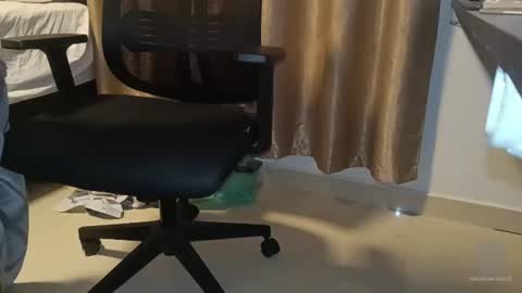 Tsuki online show from August 11, 3:52 am