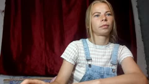 JULIANA online show from August 6, 9:14 pm