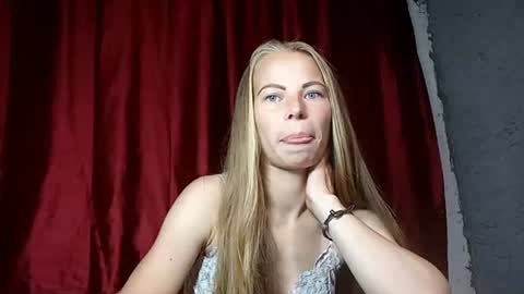 JULIANA online show from August 10, 8:32 pm