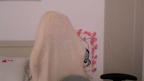 silk_ann online show from August 5, 10:13 am