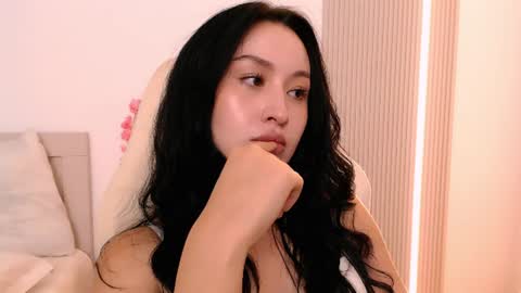 silk_ann online show from August 5, 2:37 pm
