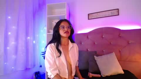 silk night online show from June 17, 5:23 pm