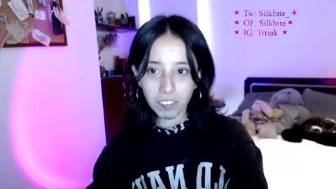 silkbite online show from June 25, 9:51 pm