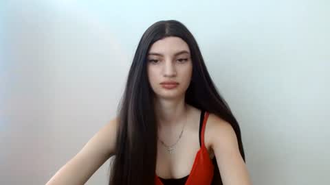 Camilla online show from August 5, 8:01 am