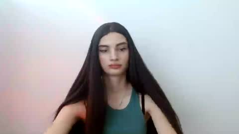 Camilla online show from August 7, 1:22 pm