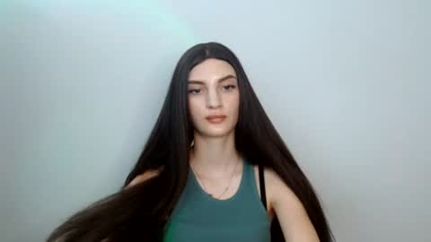 Camilla online show from August 7, 2:28 pm
