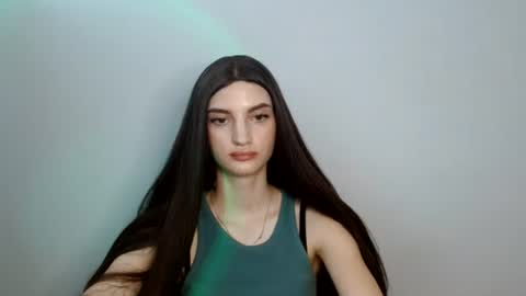 Camilla online show from August 7, 3:34 pm