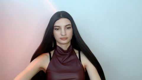 Camilla online show from August 8, 3:01 pm