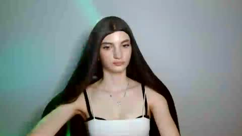 Camilla online show from August 10, 5:47 pm